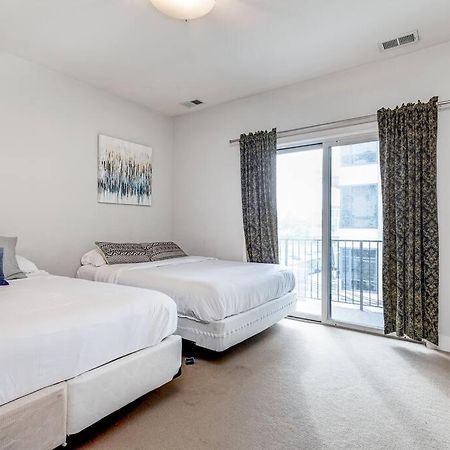 Cozy Beautiful Downtown Unit Chi In Prime River North Location Near Mag Mile - 2 Чикаго Экстерьер фото